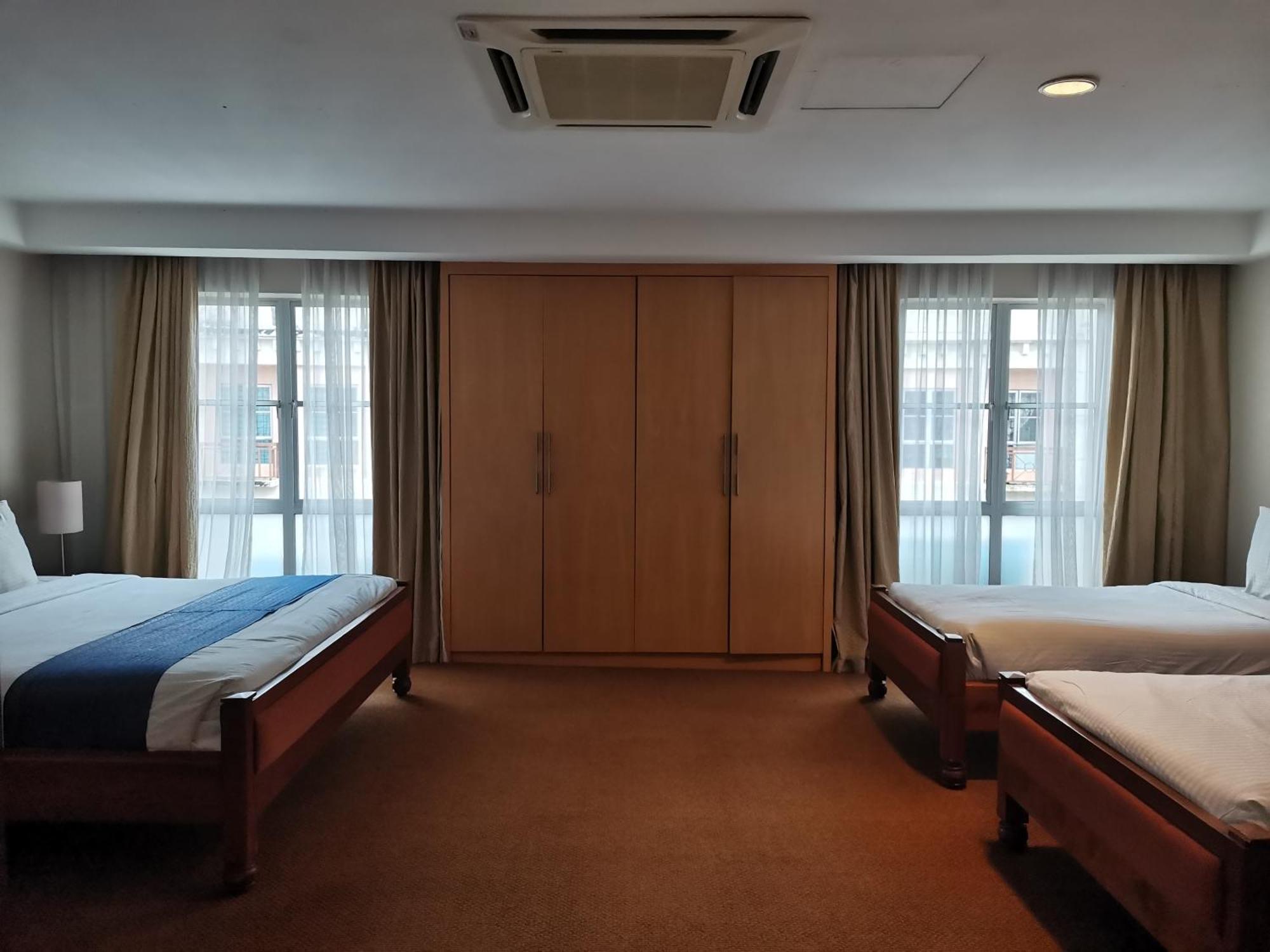 セリ コスタ ホテル Malacca エクステリア 写真